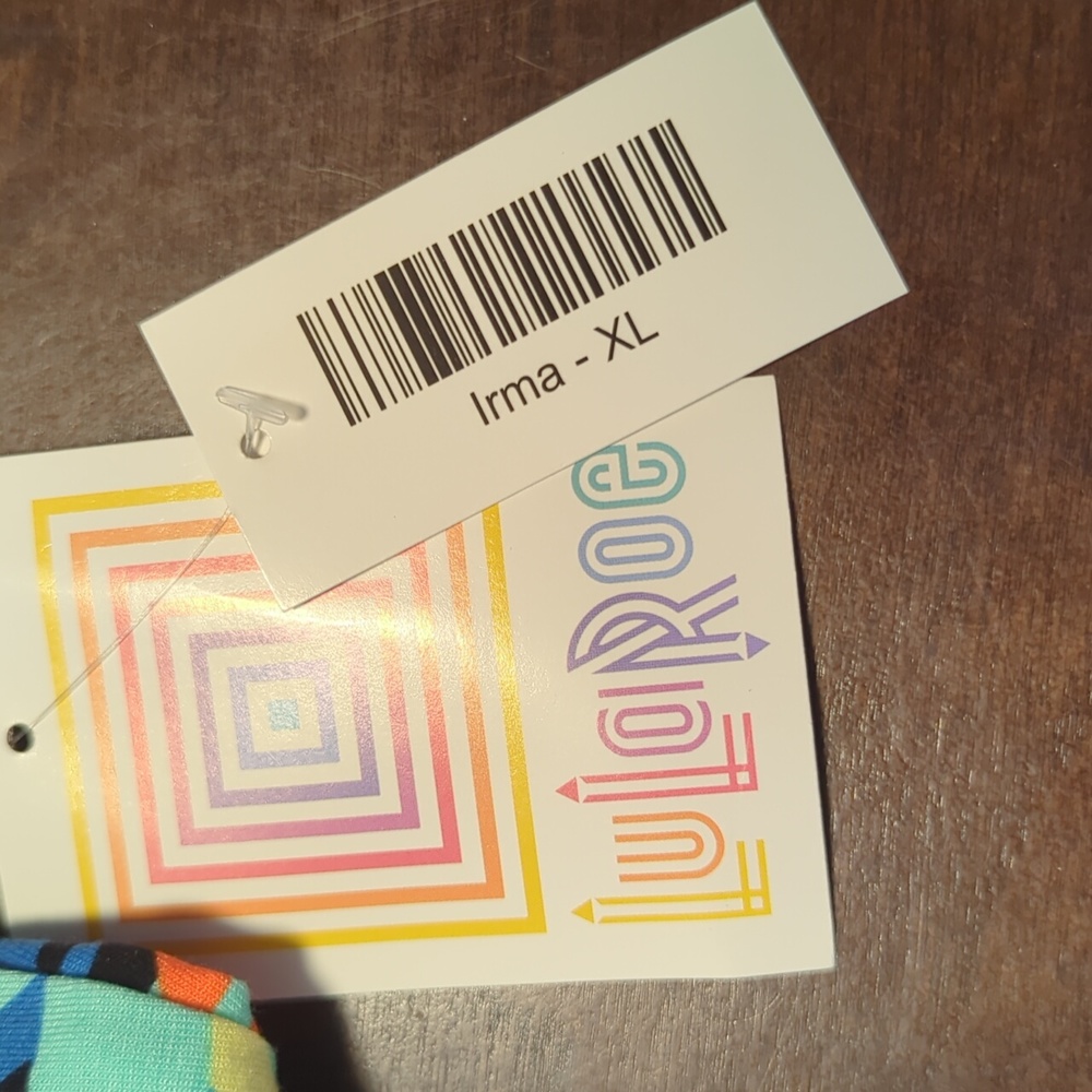 Lularoe Irma - Picture 4 of 5